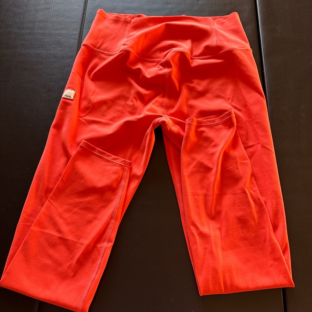 Vuori women’s  All the Feels Vibrant orange Leggings